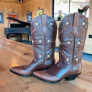 Heritage Boot Co — Emmylou Women’s Boots Tan